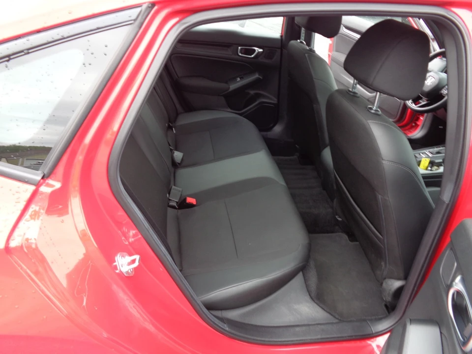 2025 Honda Civic 11th Gen - Image 19 of 31