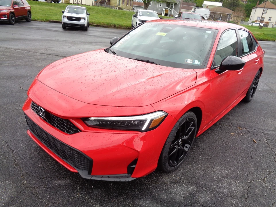 2025 Honda Civic 11th Gen - Image 8 of 31