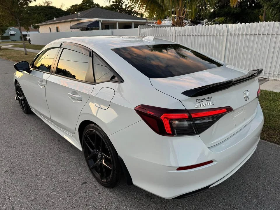 2025 Honda Civic 11th Gen - Image 7 of 14