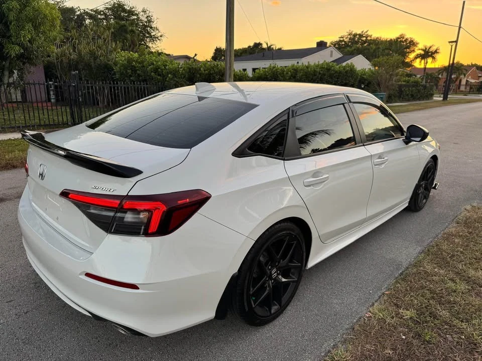 2025 Honda Civic 11th Gen - Image 6 of 14