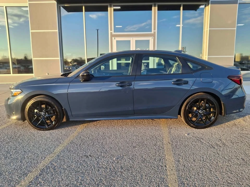 2025 Honda Civic 11th Gen - Image 3 of 19