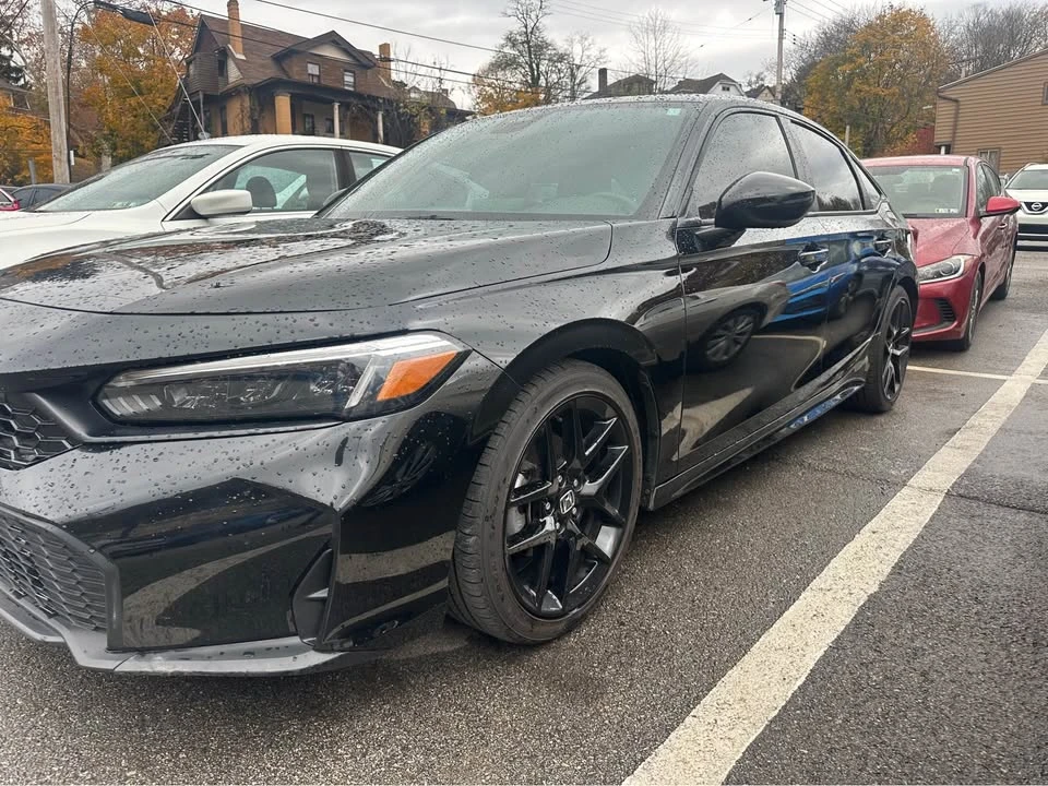2025 Honda Civic 11th Gen - Image 3 of 11