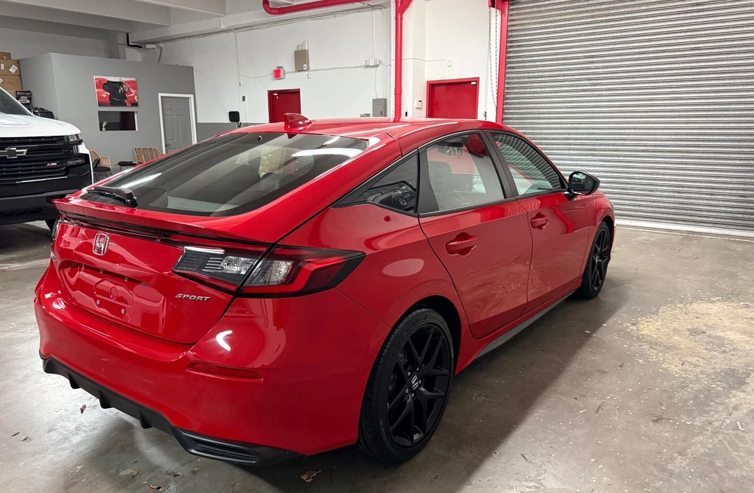2025 Honda Civic 11th Gen - Image 5 of 15