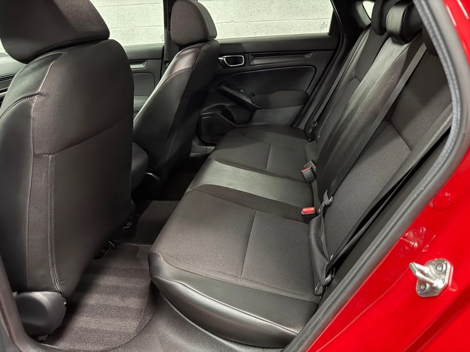 2025 Honda Civic 11th Gen - Image 14 of 15