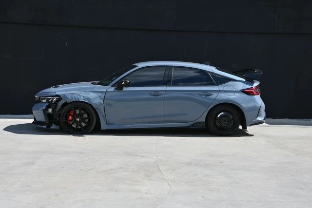 2025 Honda Civic 11th Gen - Image 7 of 21