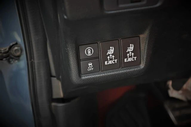 2025 Honda Civic 11th Gen - Image 16 of 21