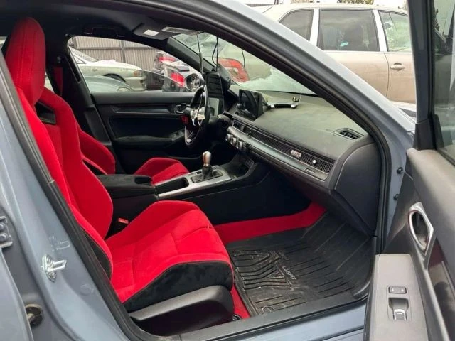2025 Honda Civic 11th Gen - Image 12 of 20