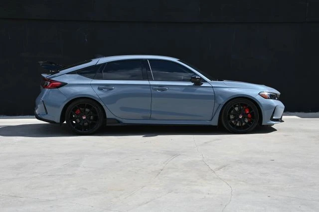 2025 Honda Civic 11th Gen - Image 6 of 21