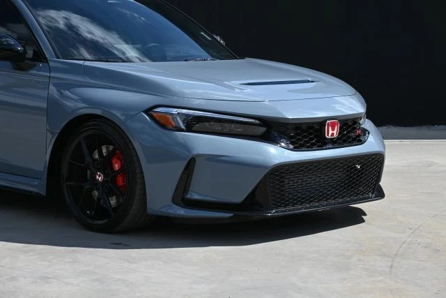 2025 Honda Civic 11th Gen - Image 14 of 21