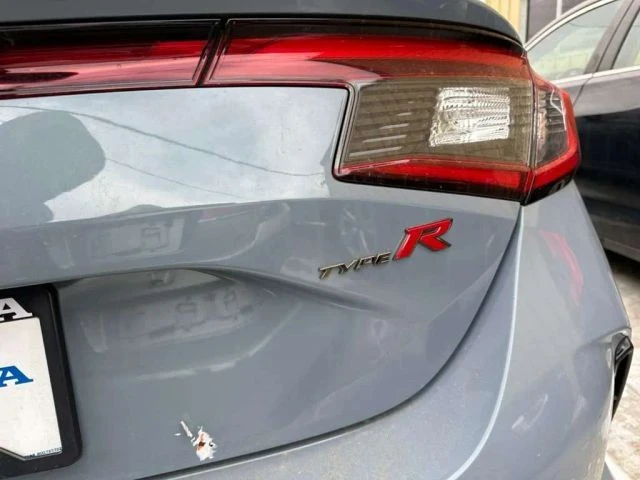 2025 Honda Civic 11th Gen - Image 14 of 20