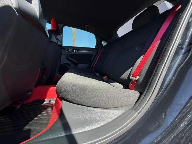 2025 Honda Civic 11th Gen - Image 15 of 19
