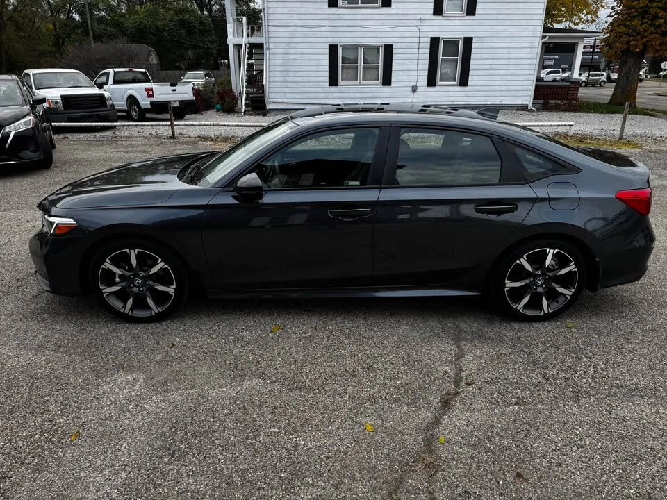2025 Honda Civic 11th Gen - Image 3 of 10