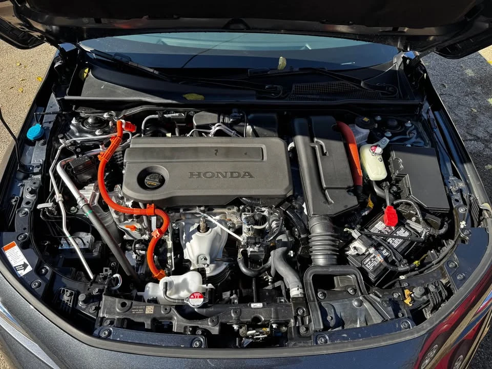2025 Honda Civic 11th Gen - Image 9 of 10