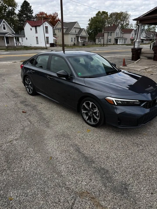2025 Honda Civic 11th Gen - Image 2 of 10