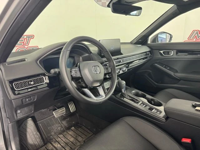 2025 Honda Civic 11th Gen - Image 10 of 12