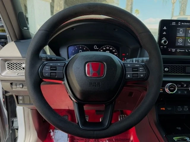 2025 Honda Civic 11th Gen - Image 23 of 31