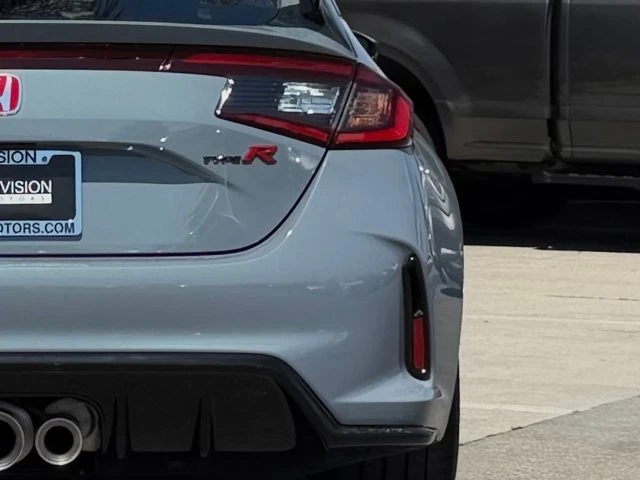 2025 Honda Civic 11th Gen - Image 10 of 31