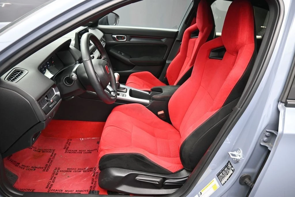 2025 Honda Civic 11th Gen - Image 19 of 31