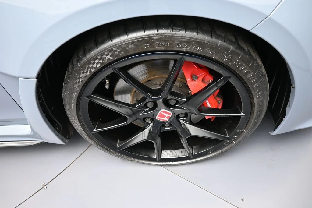2025 Honda Civic 11th Gen - Image 13 of 31