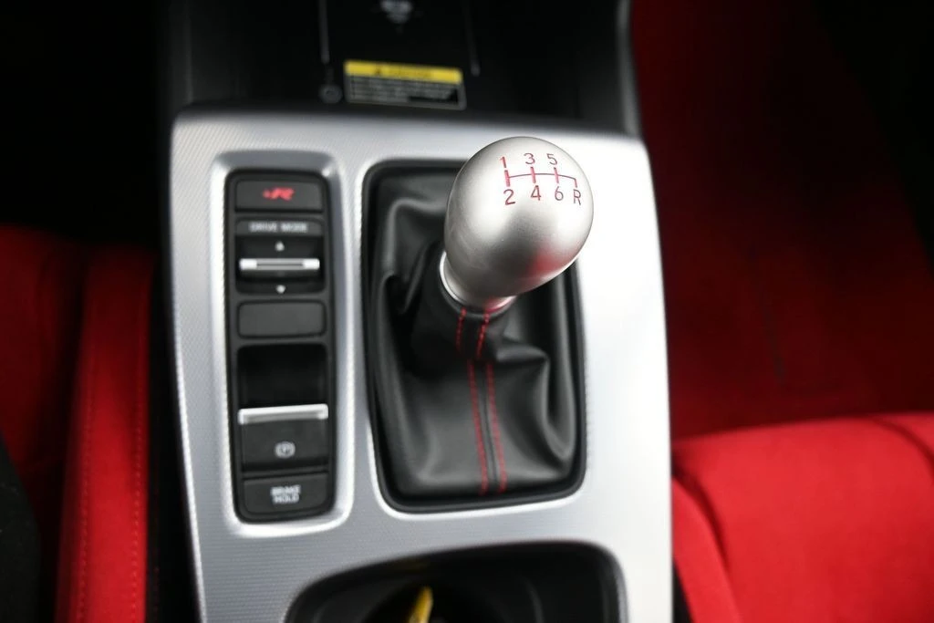 2025 Honda Civic 11th Gen - Image 17 of 31