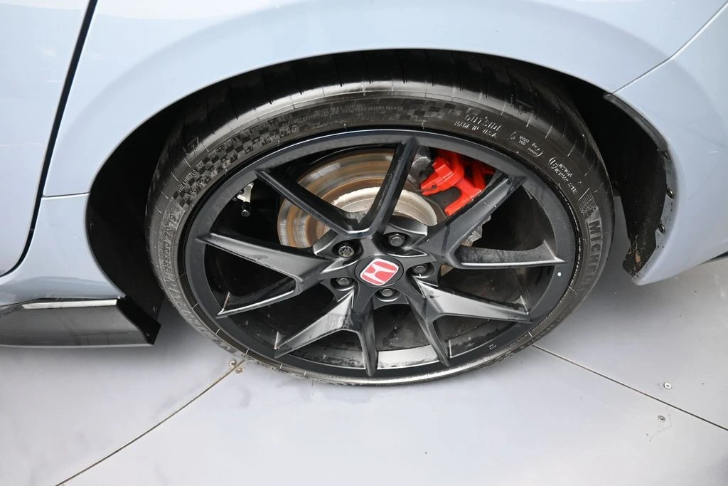 2025 Honda Civic 11th Gen - Image 15 of 31