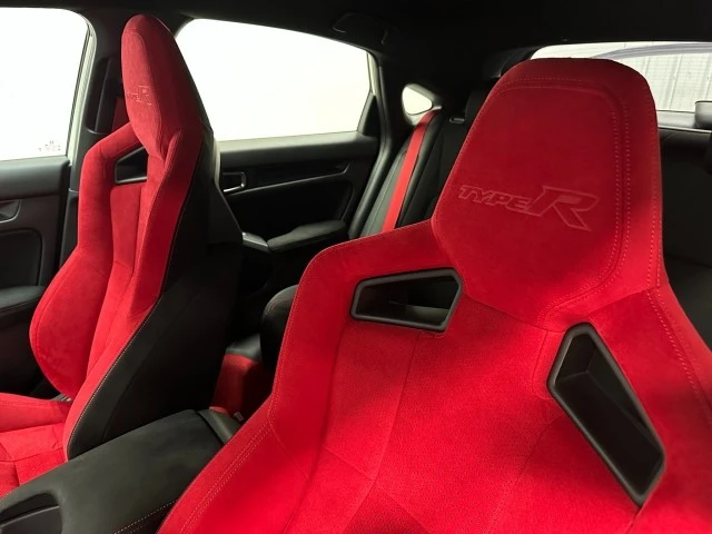 2025 Honda Civic 11th Gen - Image 16 of 21