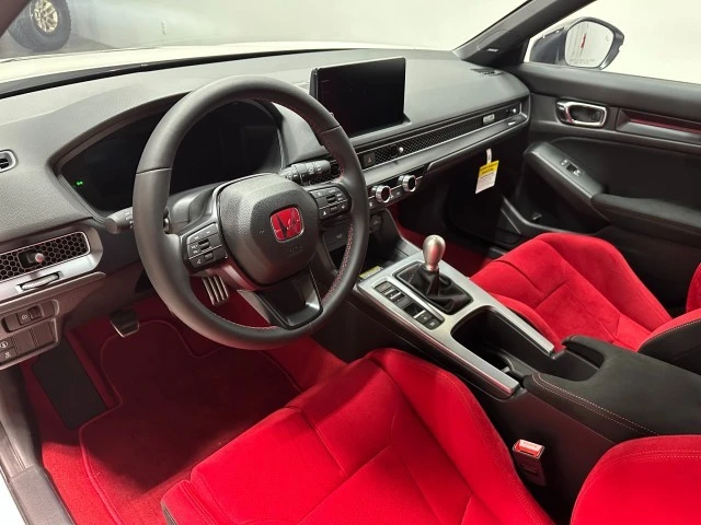 2025 Honda Civic 11th Gen - Image 13 of 21