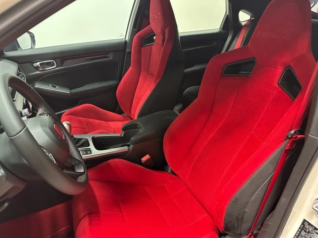 2025 Honda Civic 11th Gen - Image 15 of 21