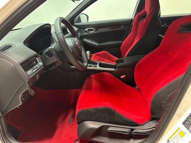 2025 Honda Civic 11th Gen - Image 10 of 21