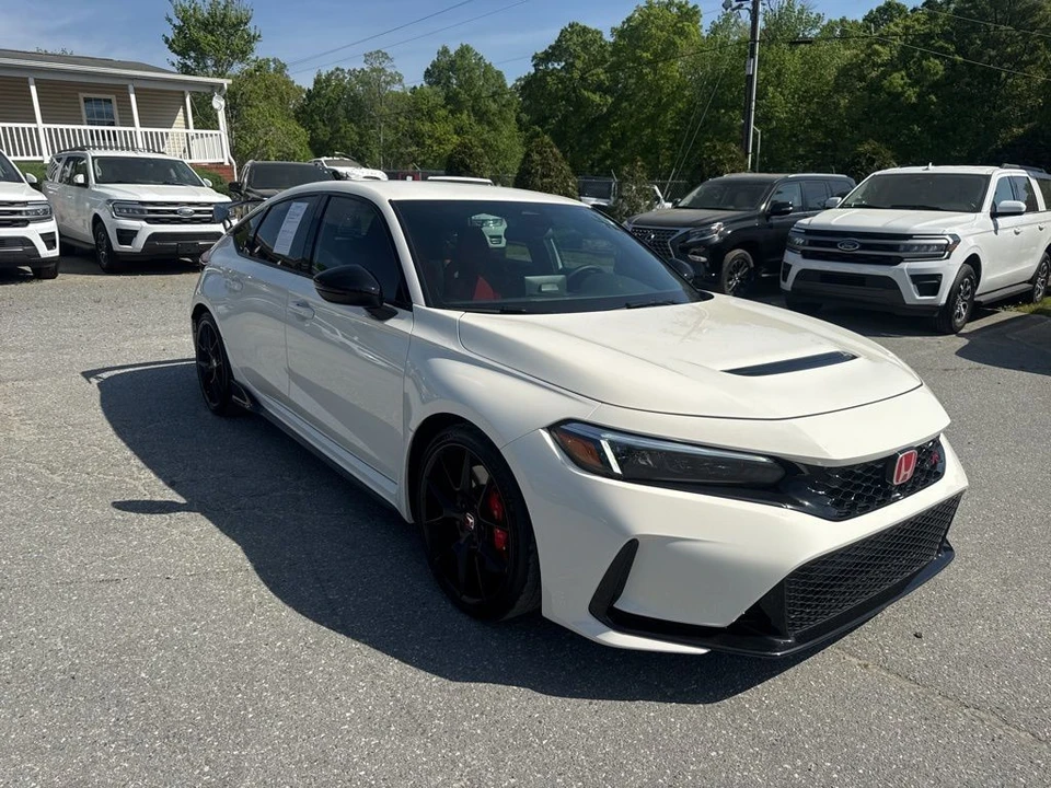 2025 Honda Civic 11th Gen - Image 7 of 21