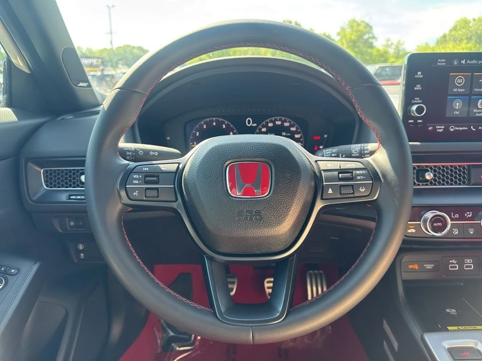 2025 Honda Civic 11th Gen - Image 12 of 21