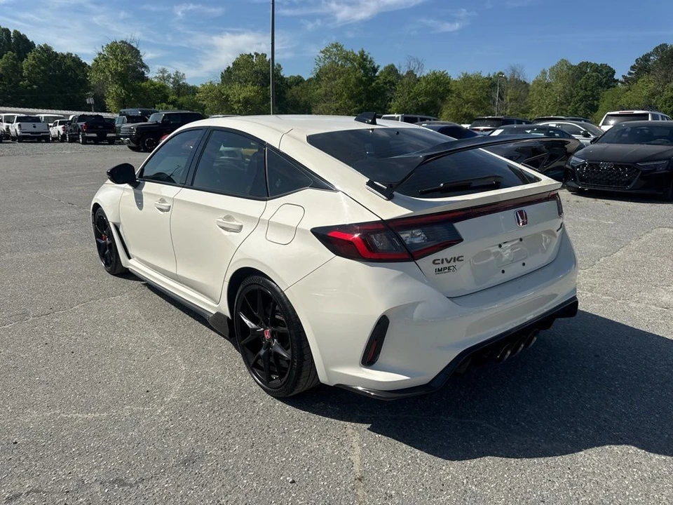 2025 Honda Civic 11th Gen - Image 3 of 21