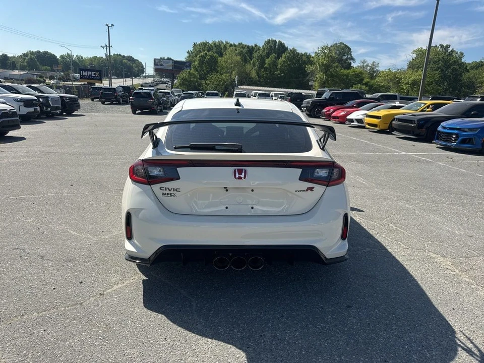 2025 Honda Civic 11th Gen - Image 4 of 21