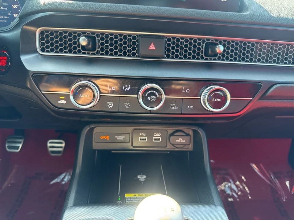2025 Honda Civic 11th Gen - Image 19 of 21