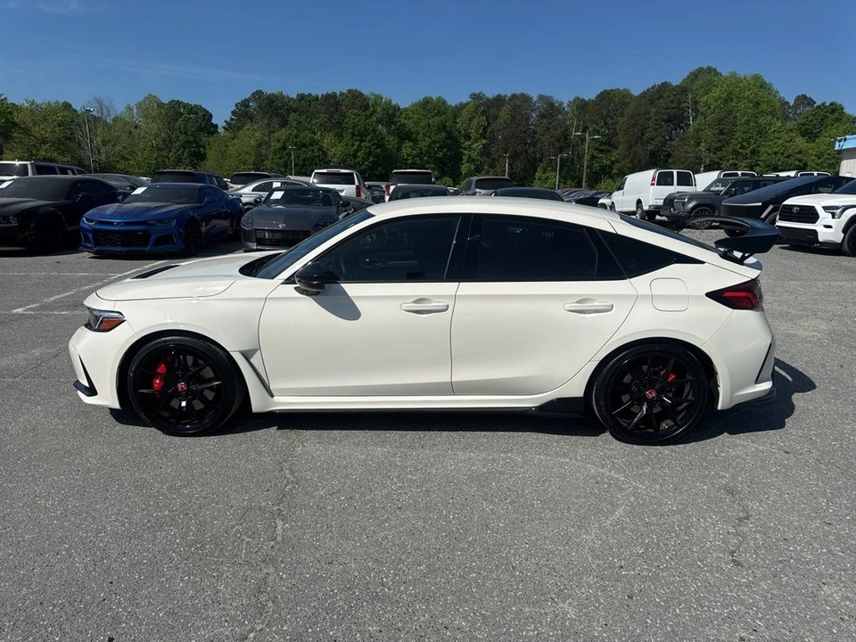 2025 Honda Civic 11th Gen - Image 2 of 21