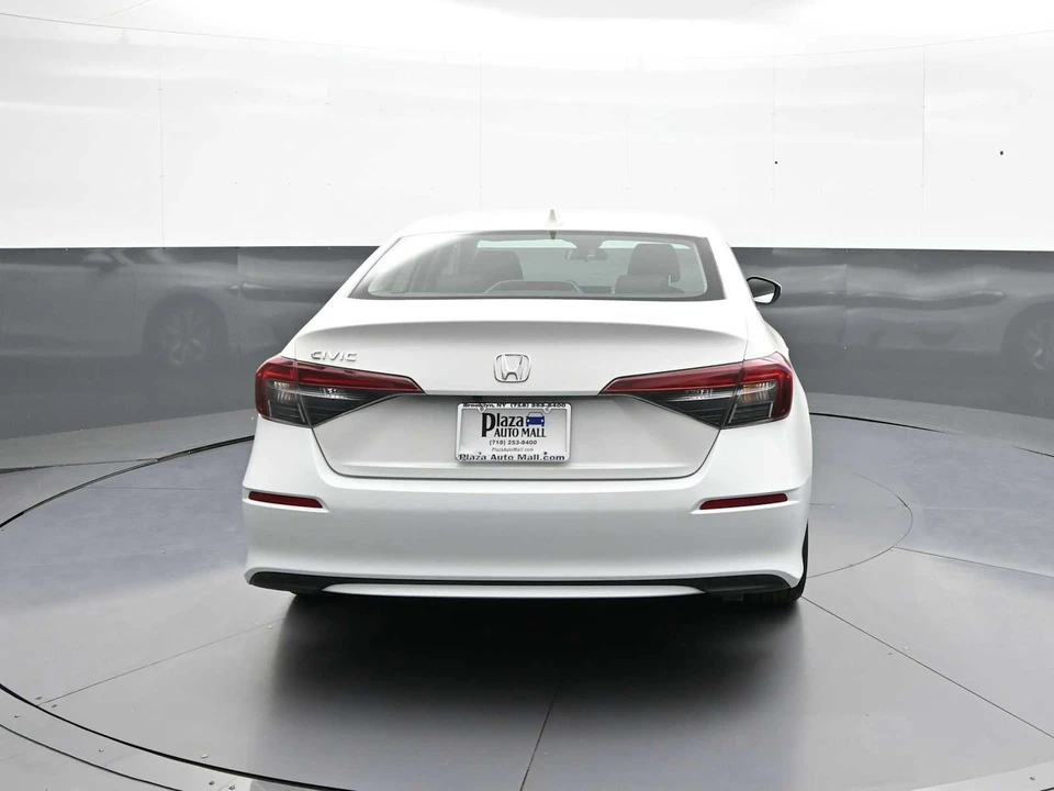 2025 Honda Civic 11th Gen - Image 7 of 31