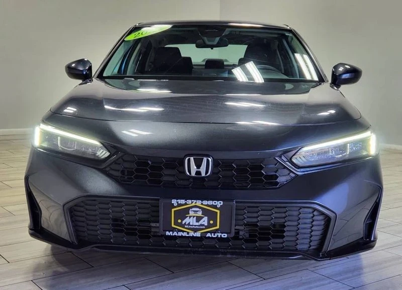 2025 Honda Civic 11th Gen - Image 8 of 12