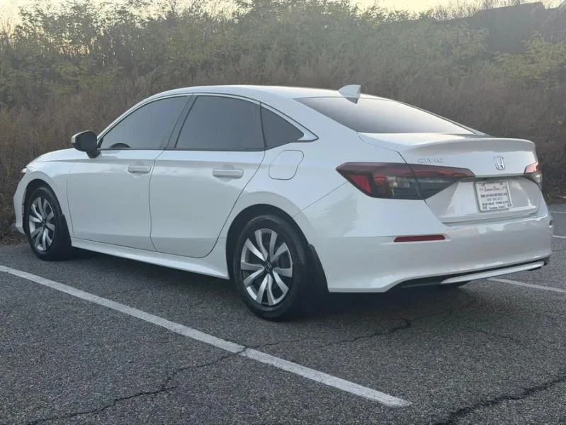 2025 Honda Civic 11th Gen - Image 6 of 12
