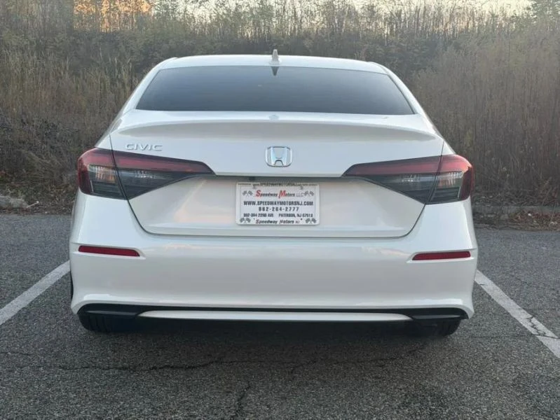 2025 Honda Civic 11th Gen - Image 7 of 12