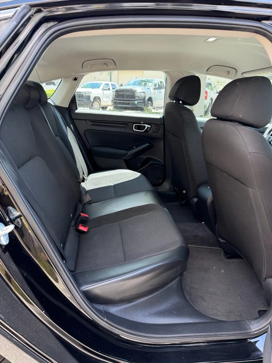 2025 Honda Civic 11th Gen - Image 7 of 11
