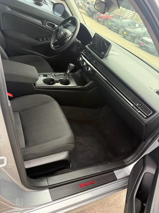 2025 Honda Civic 11th Gen - Image 4 of 7