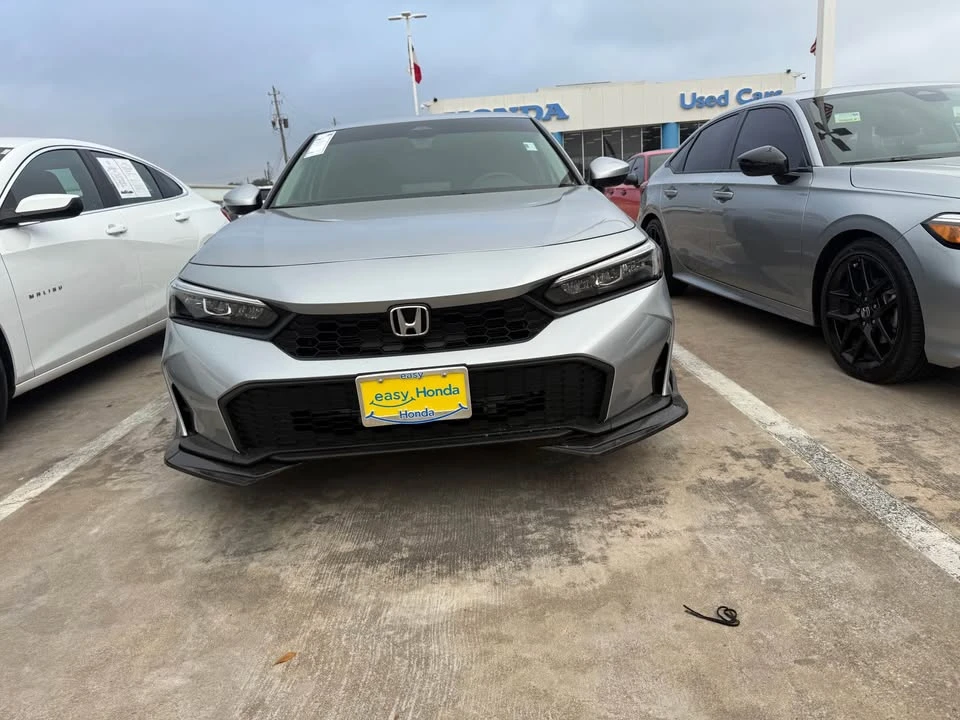 2025 Honda Civic 11th Gen - Image 2 of 7