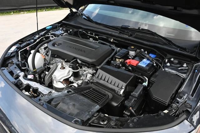 2025 Honda Civic 11th Gen - Image 15 of 17