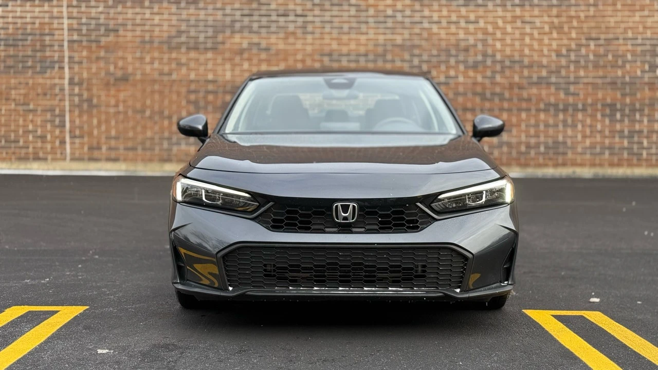 2025 Honda Civic 11th Gen - Image 2 of 21