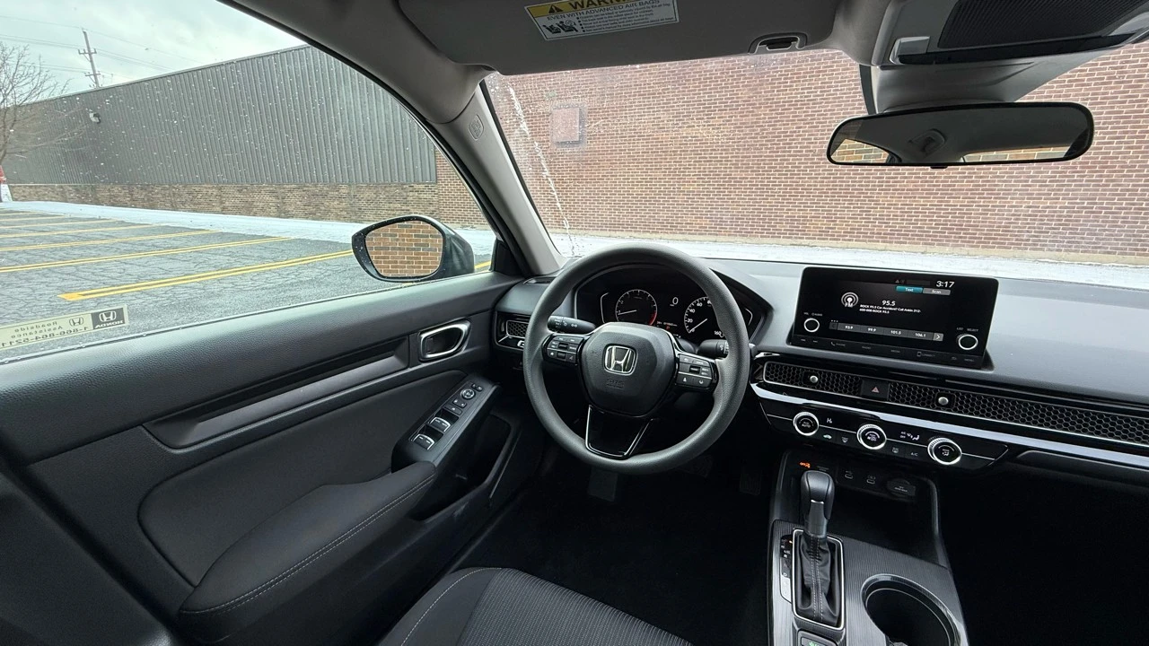2025 Honda Civic 11th Gen - Image 12 of 21