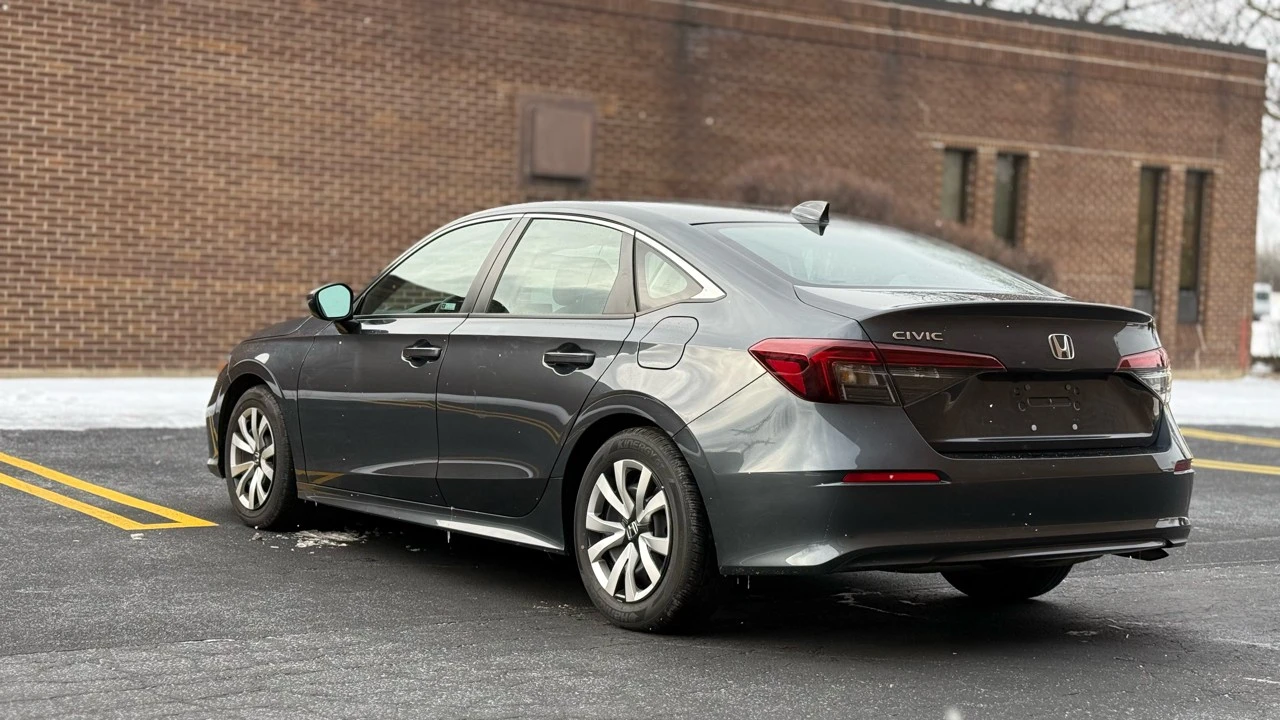 2025 Honda Civic 11th Gen - Image 5 of 21