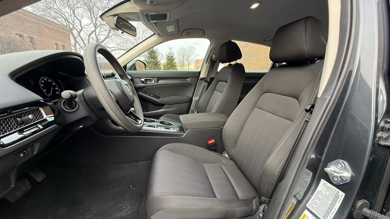 2025 Honda Civic 11th Gen - Image 10 of 21