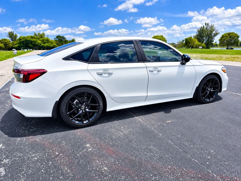 2025 Honda Civic 11th Gen - Image 29 of 29