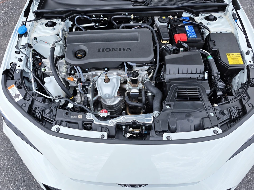 2025 Honda Civic 11th Gen - Image 22 of 29