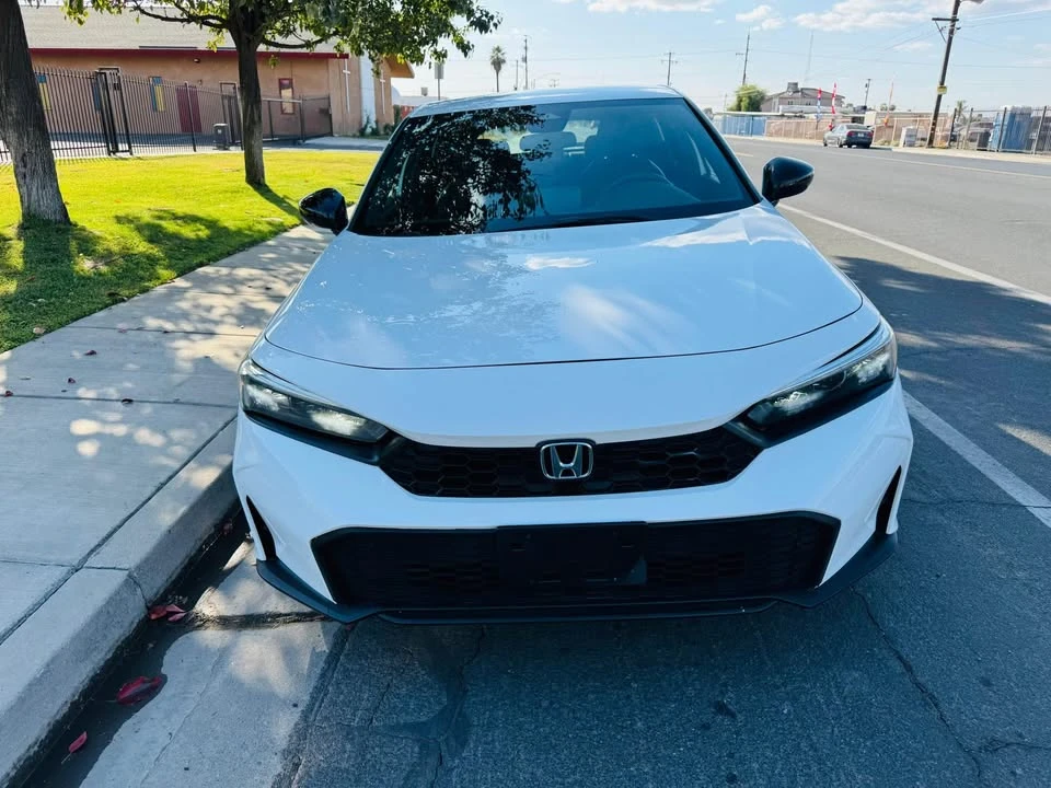 2025 Honda Civic 11th Gen - Image 2 of 10